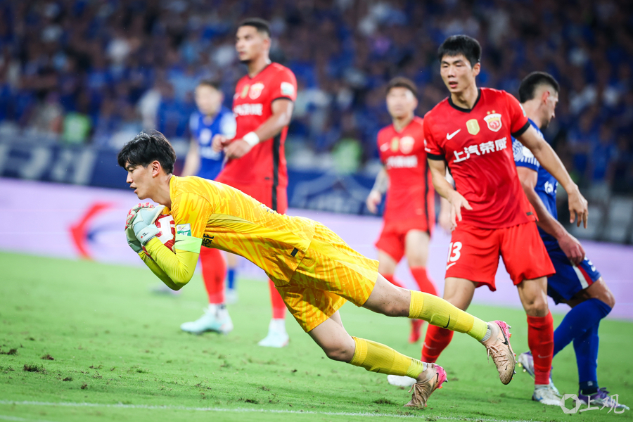 体育资源-国际比赛日上海海港临场应变：德甲节点到来；态度坚定；心理建设被强调的简单介绍